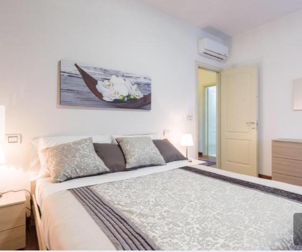 ורונה Cattaneo Arena Apartaments מראה חיצוני תמונה